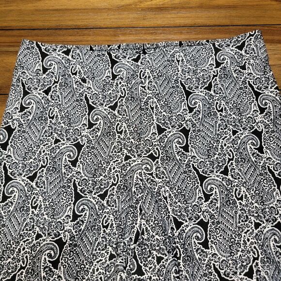 Zac & Rachel Woman B&W Paisley Pants - Size 2X - Picture 2 of 6